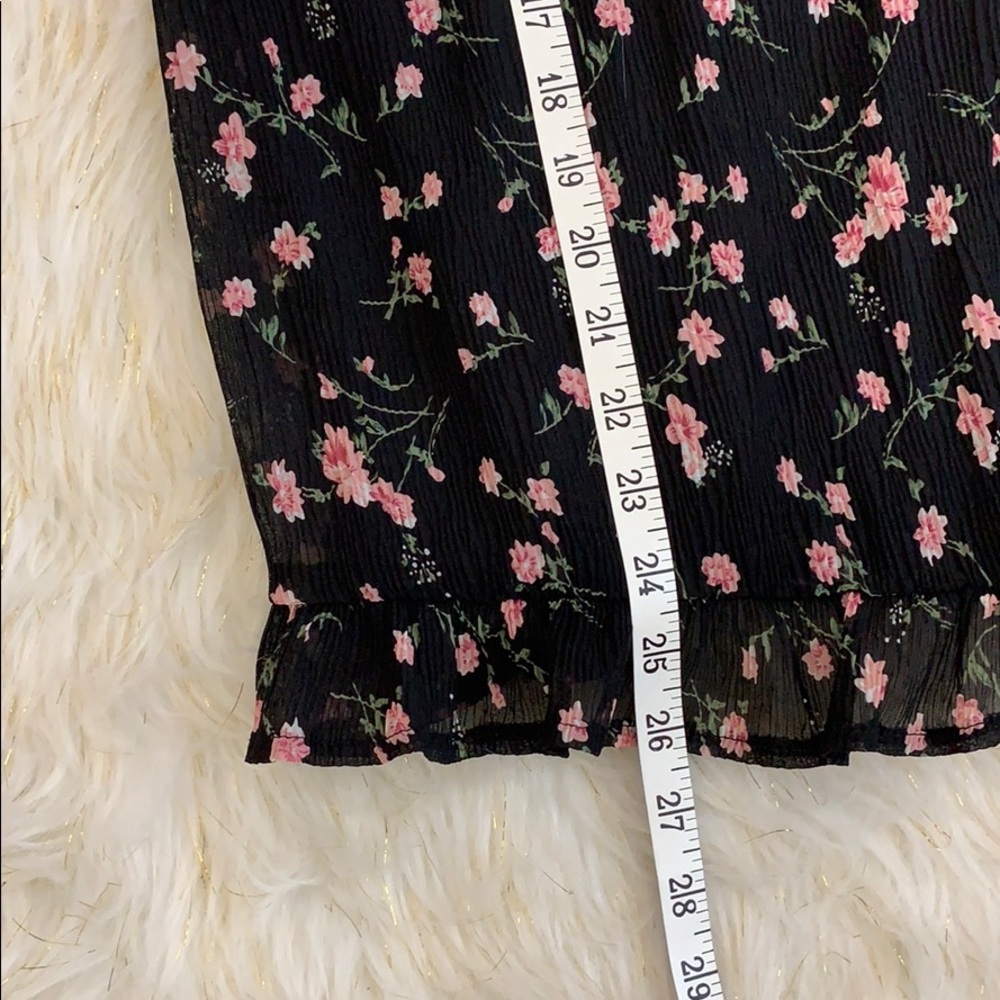 Missguided Floral plisse tie shoulder Dress - Picture 7 of 8